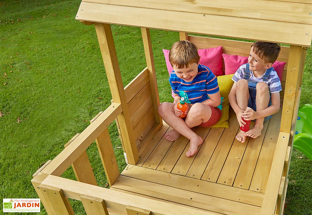 Aire de jeux en bois toboggan, cabane et bac à sable – TP Treehouse - TP  Toys