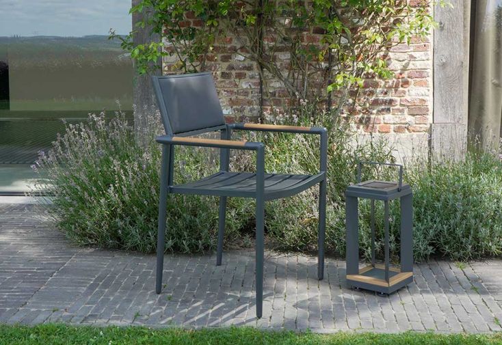 Fauteuil de jardin en aluminium et teck Piana – 58 x 57 x 86 cm