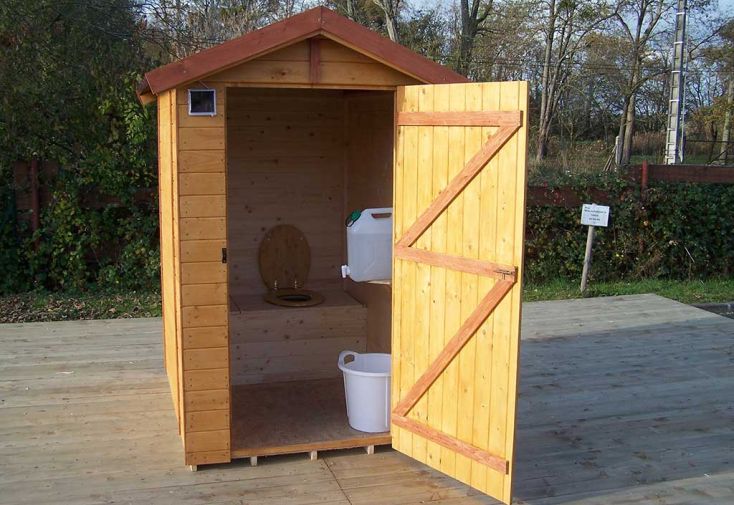 Toilettes sèches en bois avec sciure, abri extérieur, prix, achat/vente
