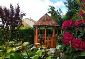 Kiosque de jardin rond en bois